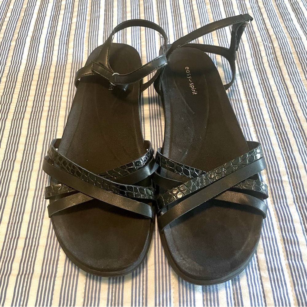 Easy Spirit Women’s Sandal - Picture 1 of 3